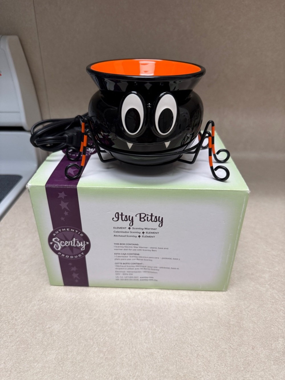 Scentsy Black & Orange Halloween Cauldron Warmer